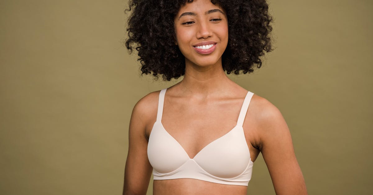 découvrez notre collection de lingerie body positive, conçue pour célébrer toutes les morphologies. profitez de modèles élégants et confortables qui mettent en valeur votre beauté naturelle et vous donnent confiance en vous. pour chaque corps, une lingerie qui s'adapte !