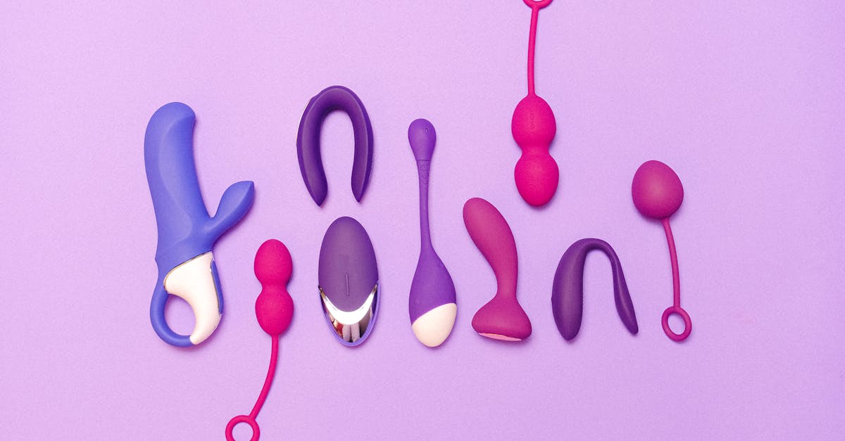 découvrez notre sélection variée de dildos, conçus pour satisfaire toutes vos envies. explorez des textures, des tailles et des styles différents pour pimenter votre vie intime. qualité, sécurité et plaisir au rendez-vous.
