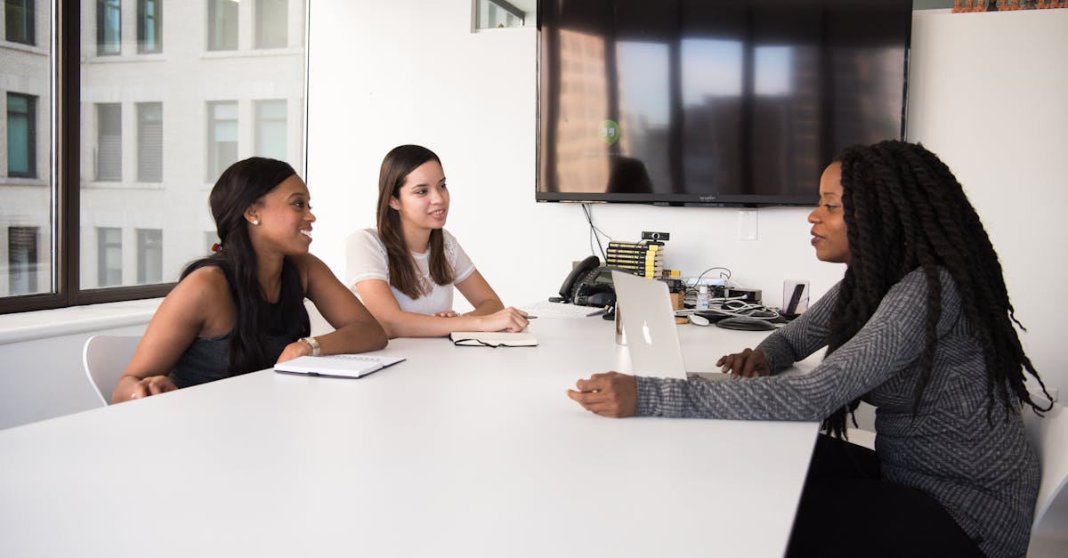 découvrez les enjeux et les richesses de la diversité dans notre société : cultures, perspectives et expériences variées qui enrichissent nos vies. explorez comment la diversité favorise l'inclusion et l'innovation.