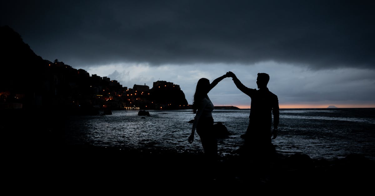 découvrez des conseils et astuces pour renforcer l’intimité au sein du couple, améliorer la communication et raviver la complicité dans votre relation amoureuse.