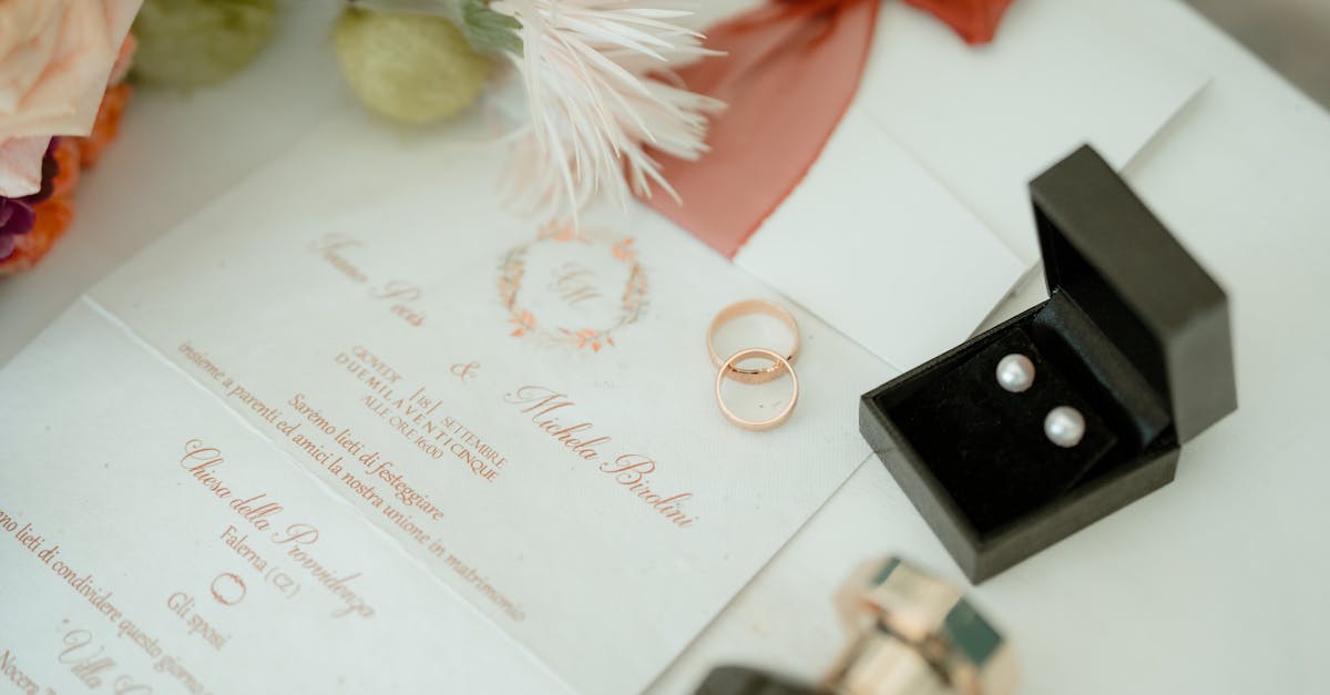découvrez notre sélection d’accessoires érotiques pour pimenter vos moments intimes, explorer de nouveaux plaisirs et réveiller vos envies. discrétion et qualité assurées.