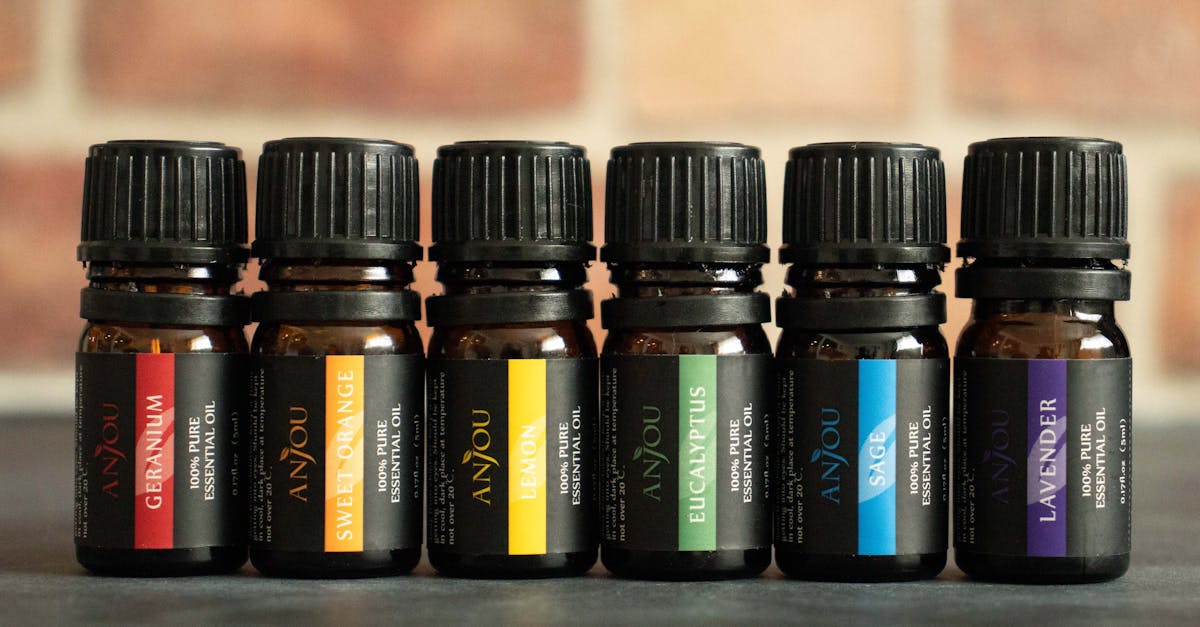 découvrez notre huile de massage érotique, idéale pour éveiller les sens, hydrater la peau et offrir des moments de détente sensuels en couple. parfaite pour pimenter vos soirées romantiques.